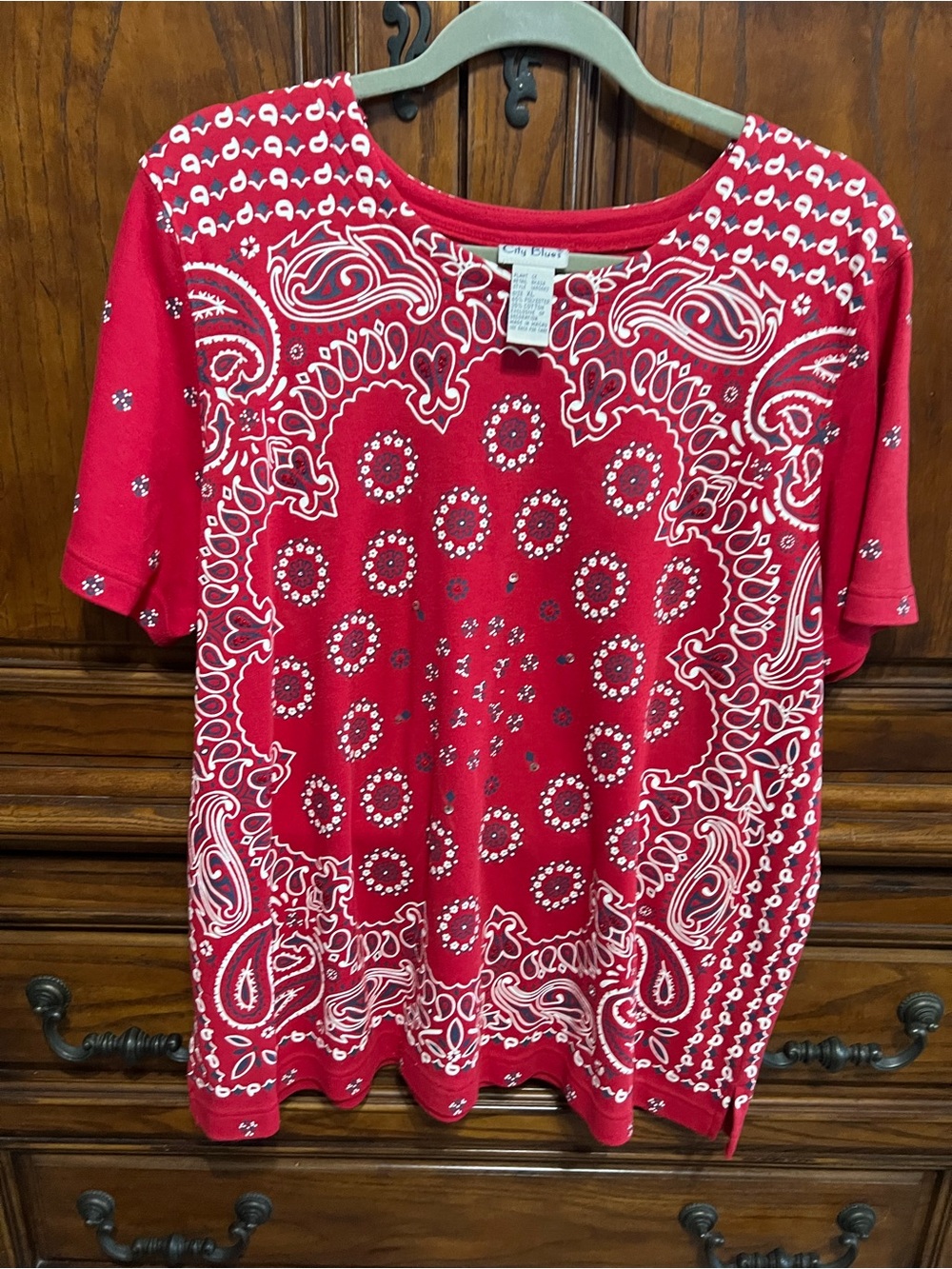 City Blues Women’s XL Red Bandana Paisley Print Top Short Sleeve Boho Americana
